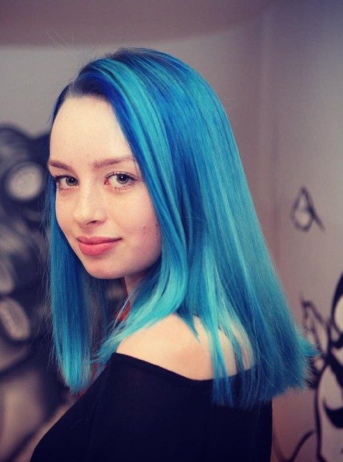 Srednje Straight Pastel Blue Hairstyle